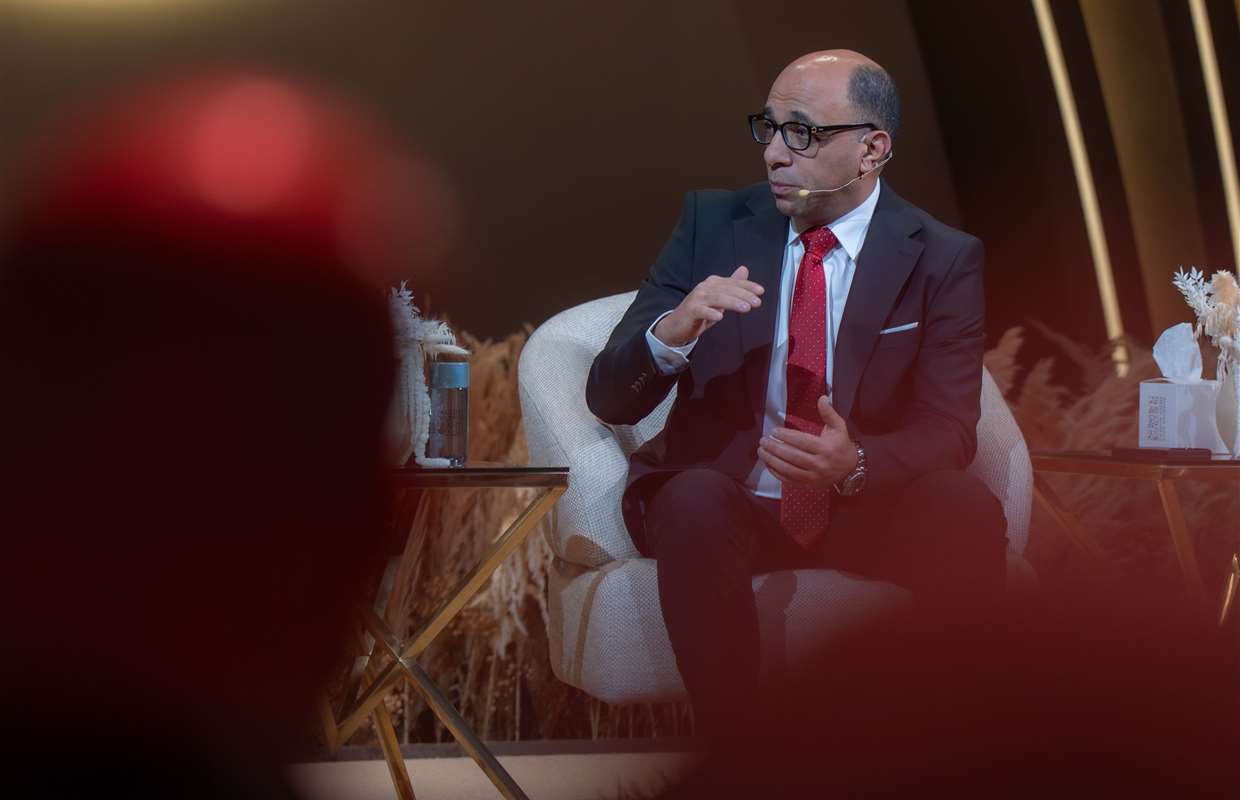 المجلس الرمضاني لنادي الشارقة للصحافة يسلّط الضوء على صحة العمود الفقري وجودة الحياة