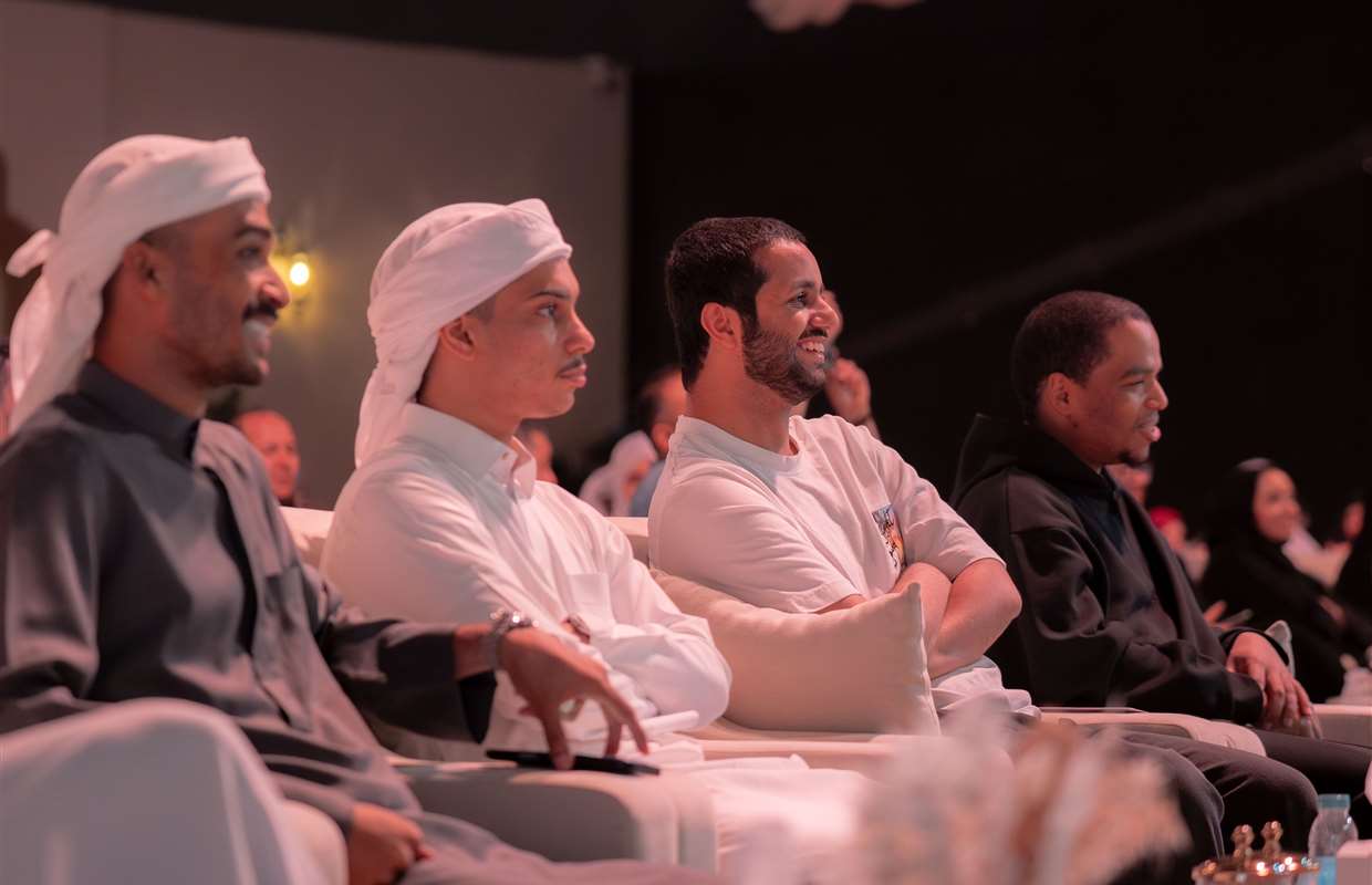 المجلس الرمضاني لنادي الشارقة للصحافة يستعرض رؤى النمو الشخصي ومفاهيم التوازن الحياتي