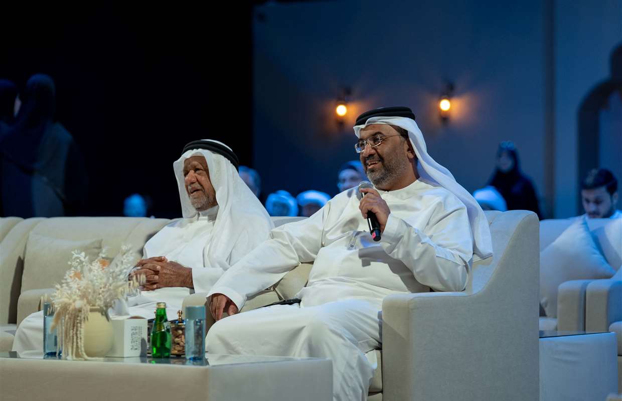 نادي الشارقة للصحافة يختتم النسخة الـ 15 من مجلسه الرمضاني بمحور السفر والتجربة الإنسانية