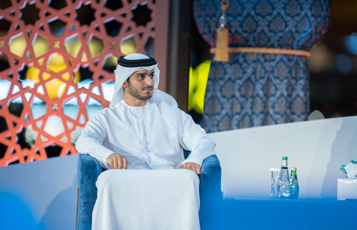 سلطان بن أحمد القاسمي يشهد جلسة