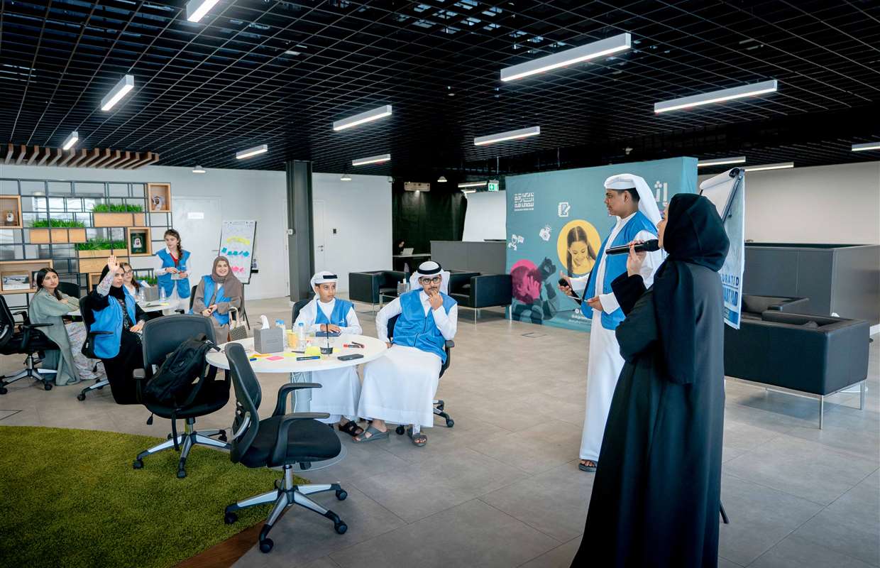 المكتب الإعلامي لحكومة الشارقة يطلق النسخة الثامنة من برنامج التدريب الإعلامي «إثمار»