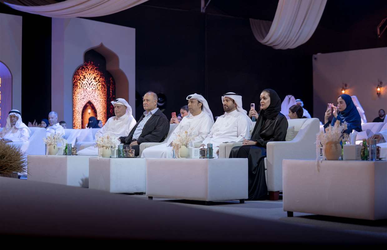 نادي الشارقة للصحافة يختتم النسخة الـ 15 من مجلسه الرمضاني بمحور السفر والتجربة الإنسانية