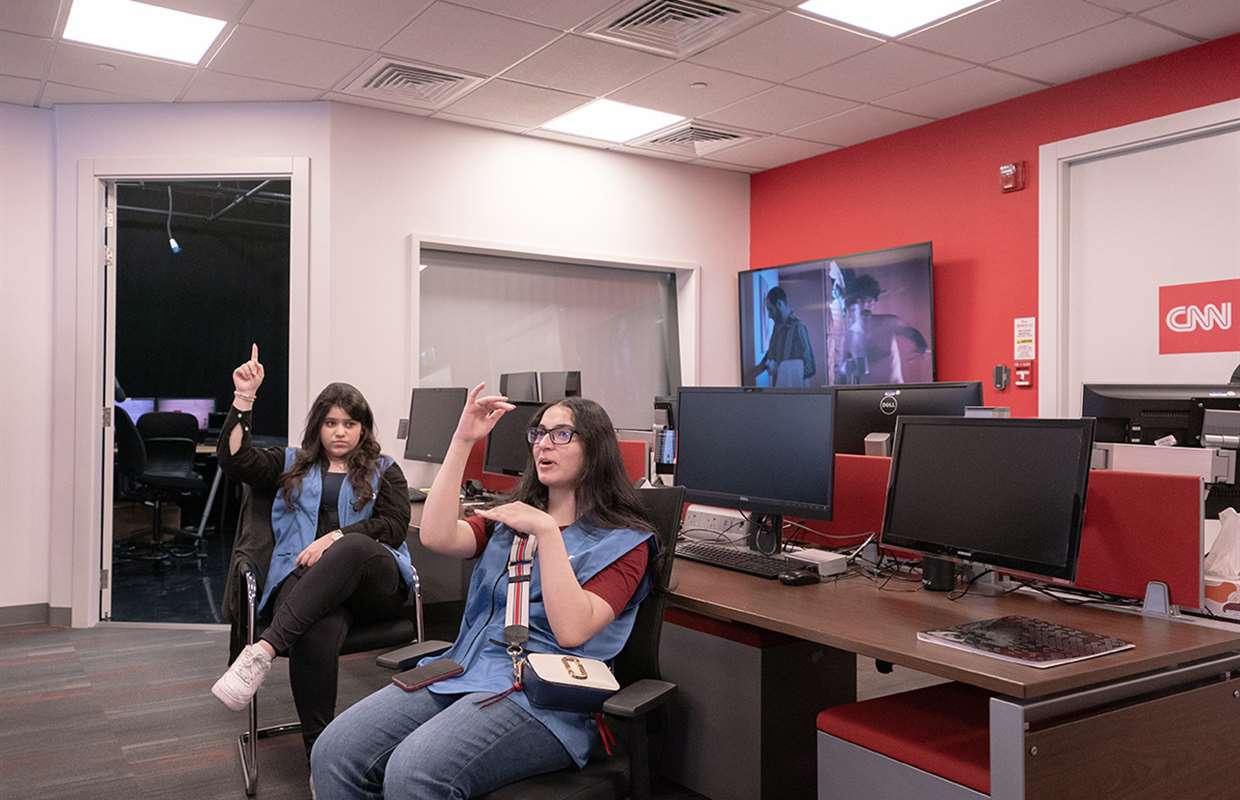 SHARJAH PRESS CLUB ORGANISES FIELD TRIPS TO CNN ARABIC, ARABIAN RADIO NETWORK FOR ITHMAAR PROGRAM TRAINEES